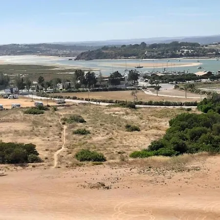 Gaivotas House アルヴォル